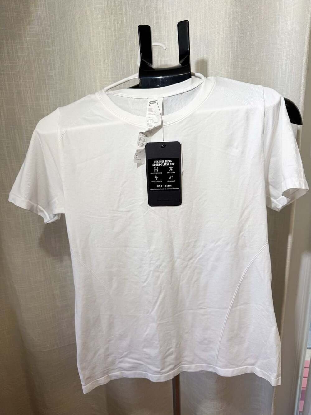 Fabletics Feather Tech+ Short-Sleeve Top Women’s Size S